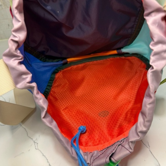 Cotopaxi Colorful Crossbody Travel/Hiking Bag - Picture 6 of 9